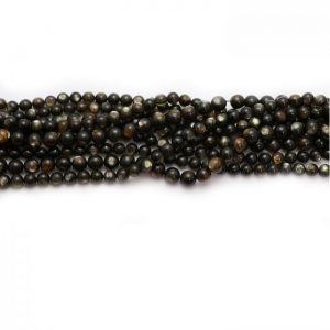 Golden Mica round smooth strands group photo