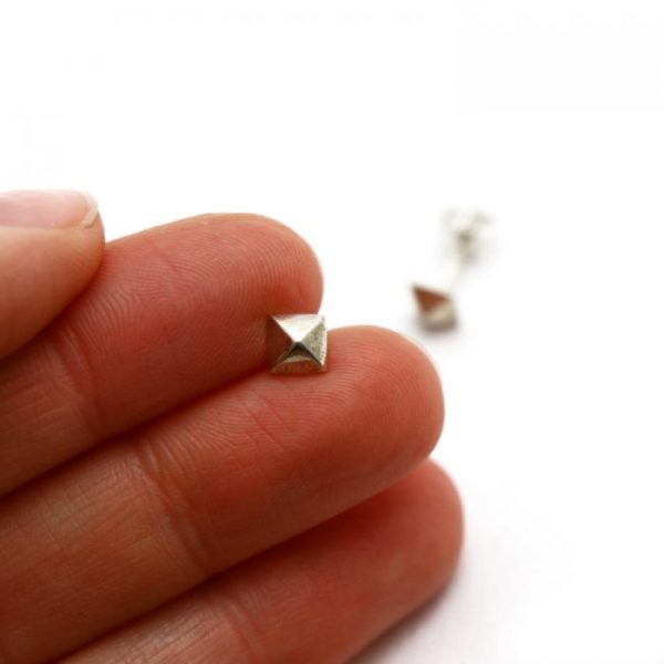 Pyramid sterling silver stud earrings showing scale