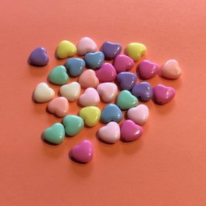 plastic heart beads