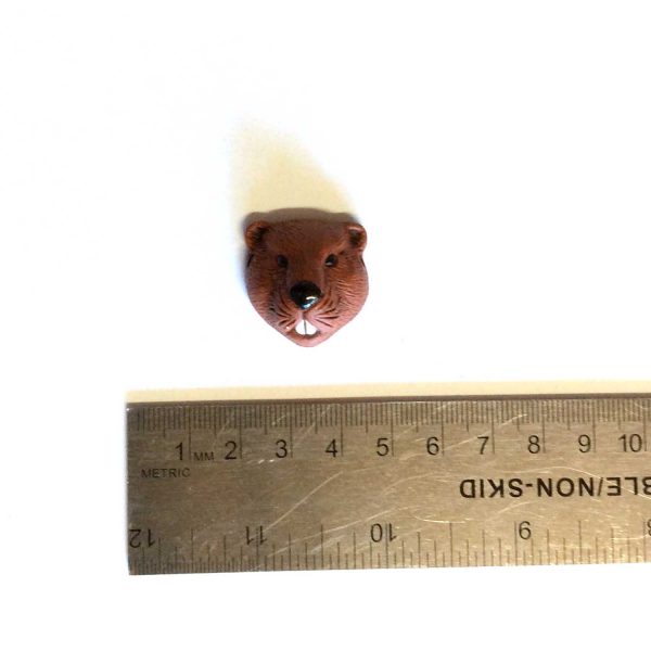 ceramic animal - beaver head showing scale